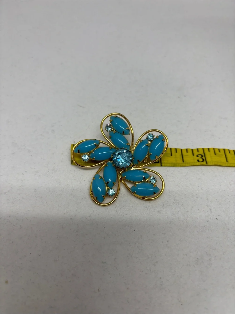 Beautiful Gold Plated Turquoise Rhinestone Flower Brooch